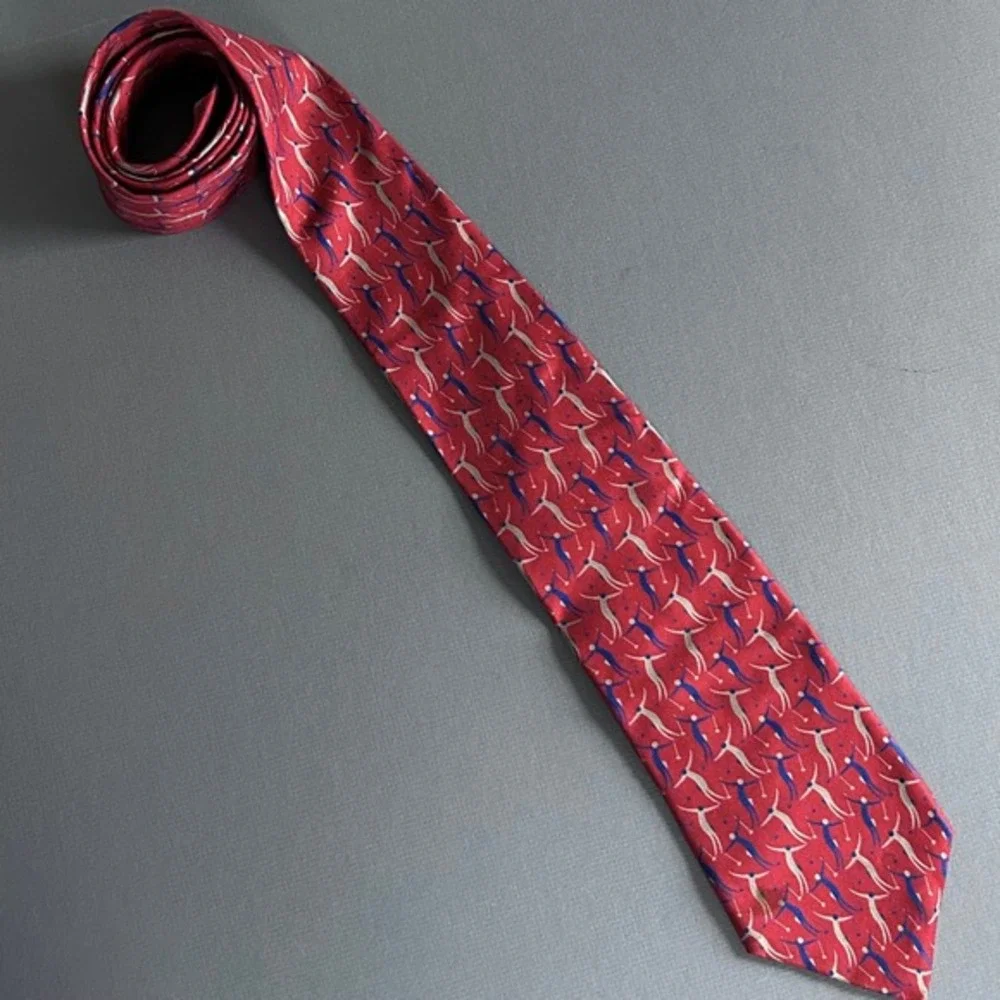 Gucci Tie Red Skier Novelty Silk Italy Vintage Skiing Winter Holidays‎